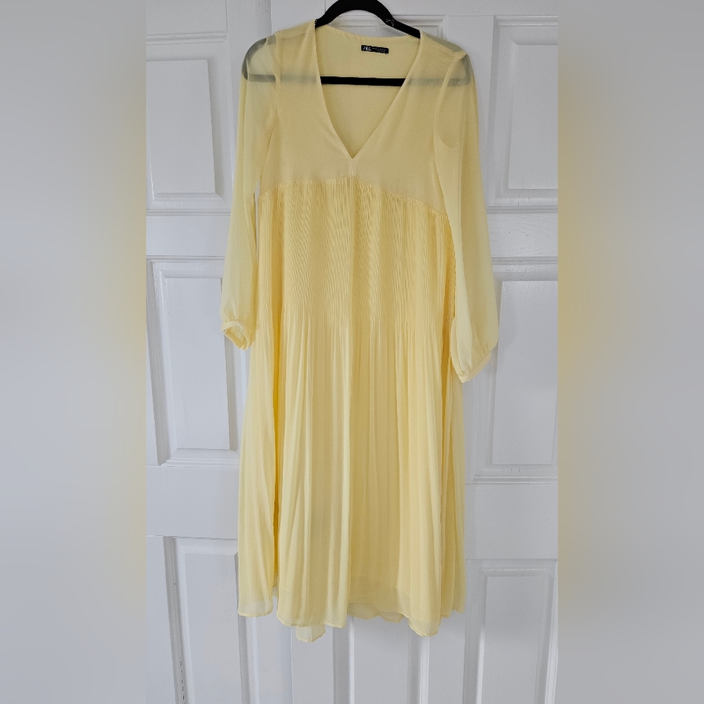 Zara yellow maxi dress never worn
